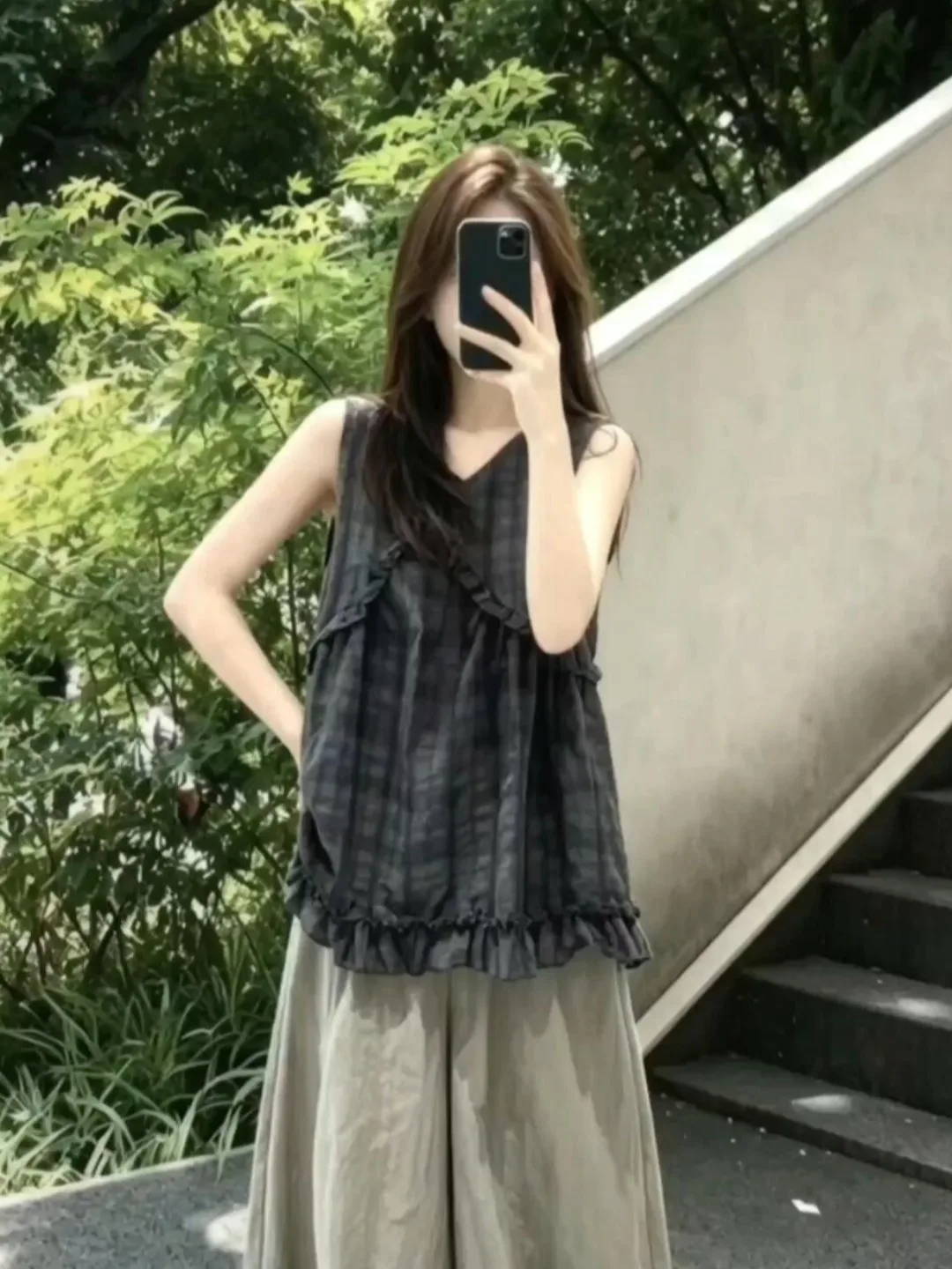 

Slimming Plaid V-neck Sleeveless Loose Women's Shirt Summer Fashionable Cotton Gingham Print Casual Comfortable Top