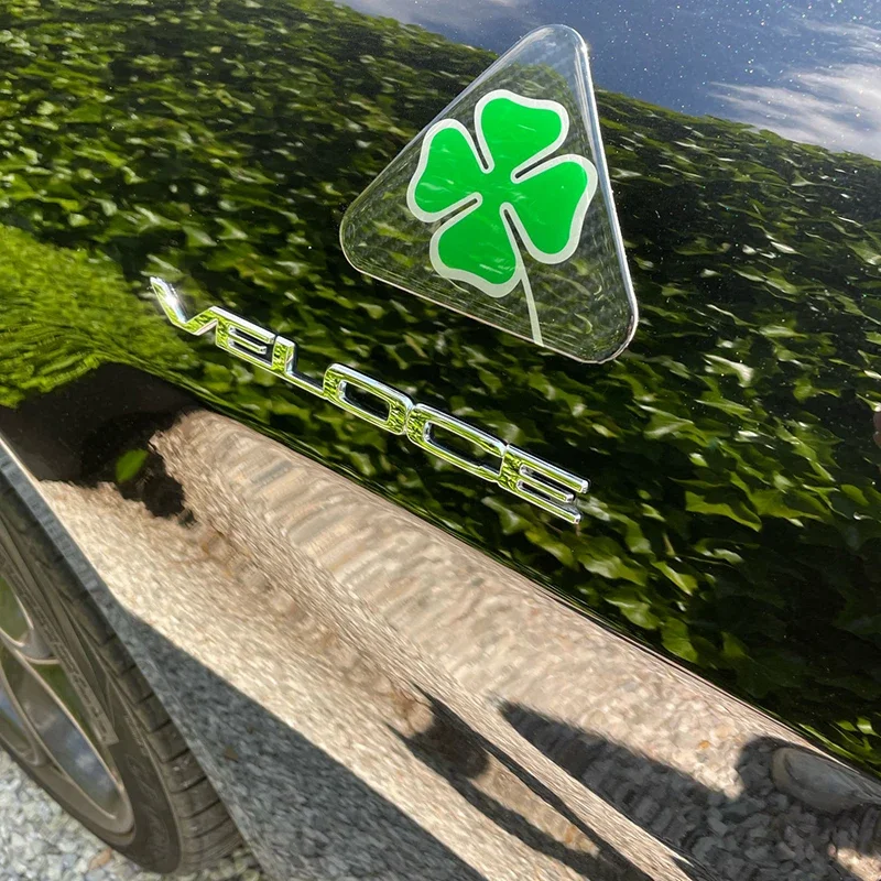 Fender Decoration Stickers Four Leafs Clover Carbon Style Epoxy Car Stickers For Alfa Romoe Giulia Stelvio Exterior Accessories