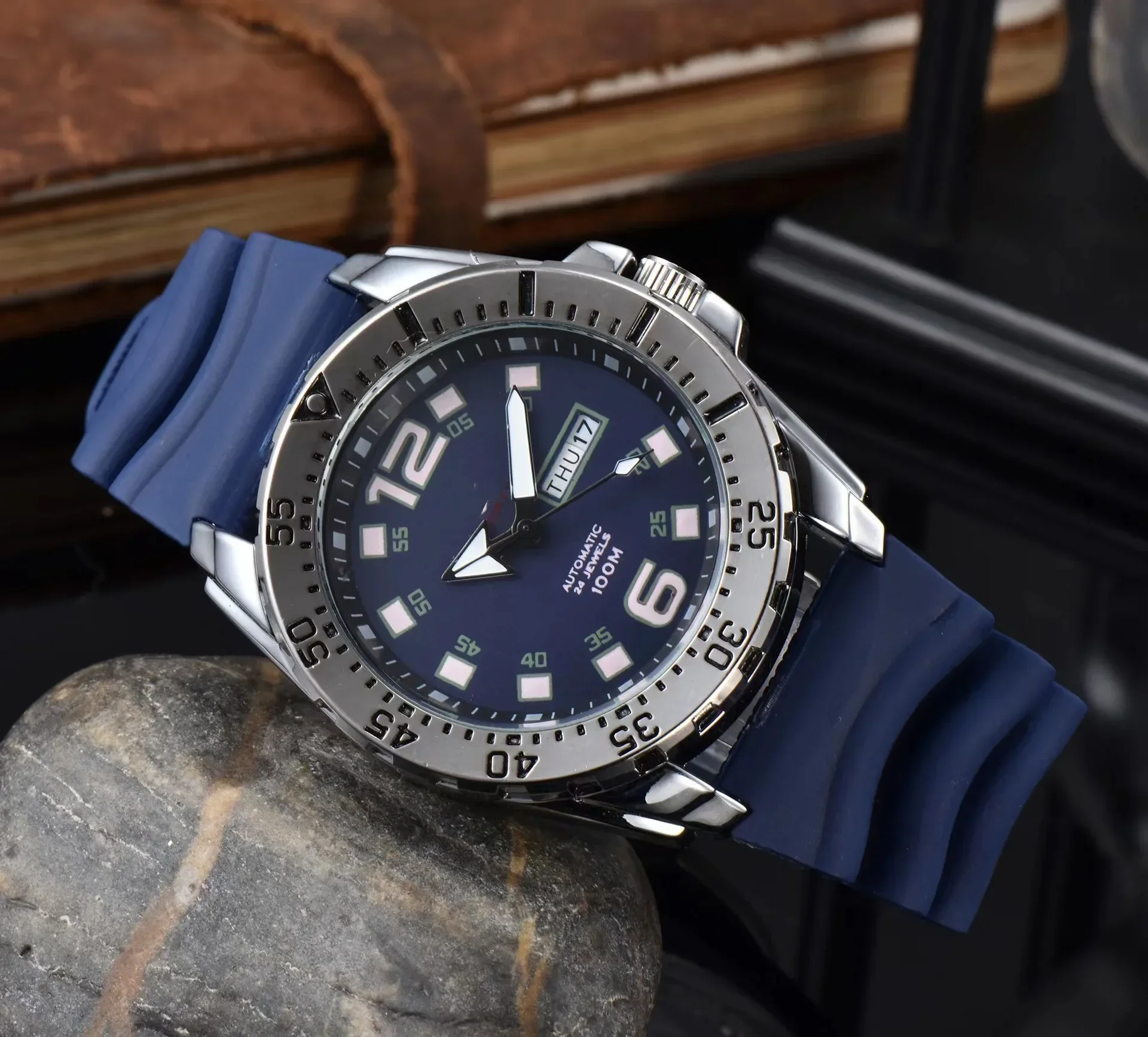 حزام فولاذي للرجال، قرص ساعة كبير عصري، تقويم، أسبوع، ساعة كوارتز راقية