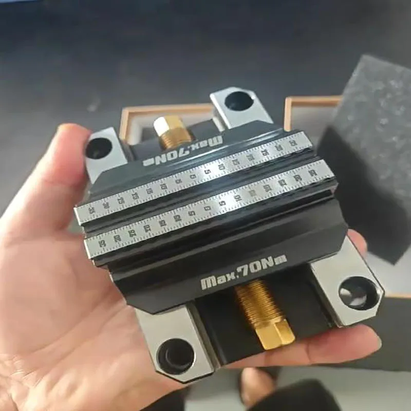 

Четырех/пятиосевые самоцентрирующиеся зажимные приспособления для фиксации с передней/задней стороны DJ-9015CRM/DJ-9019CRM/DJ-1220CRM/DJ-1225CRM