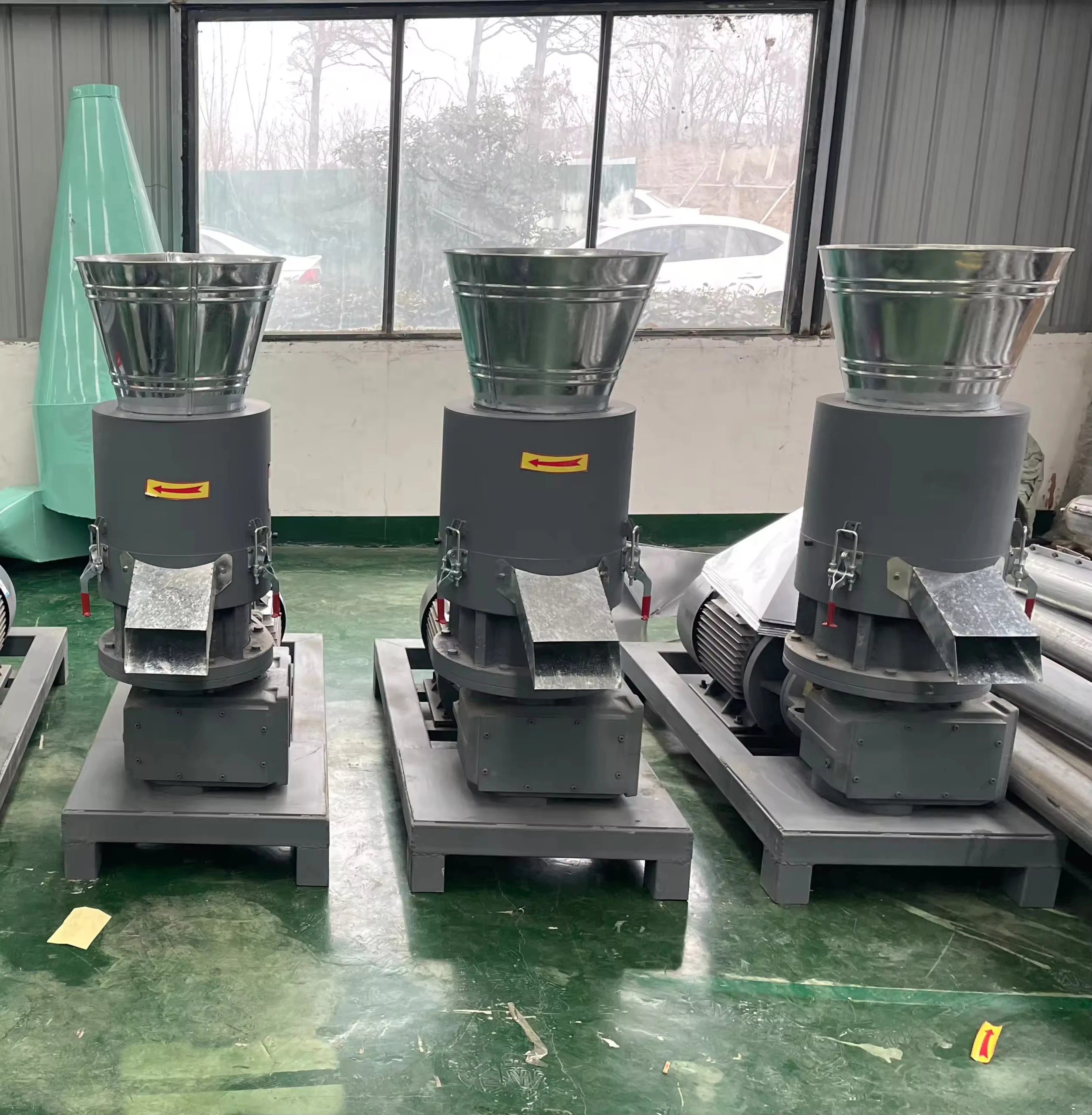 Small Wood Pellet M… - image