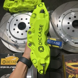 Dicase Factory Manufacturer Big 6 Pot Caliper con pastiglie dei freni in ceramica rotori ad alto tenore di carbonio per Subaru Wrx