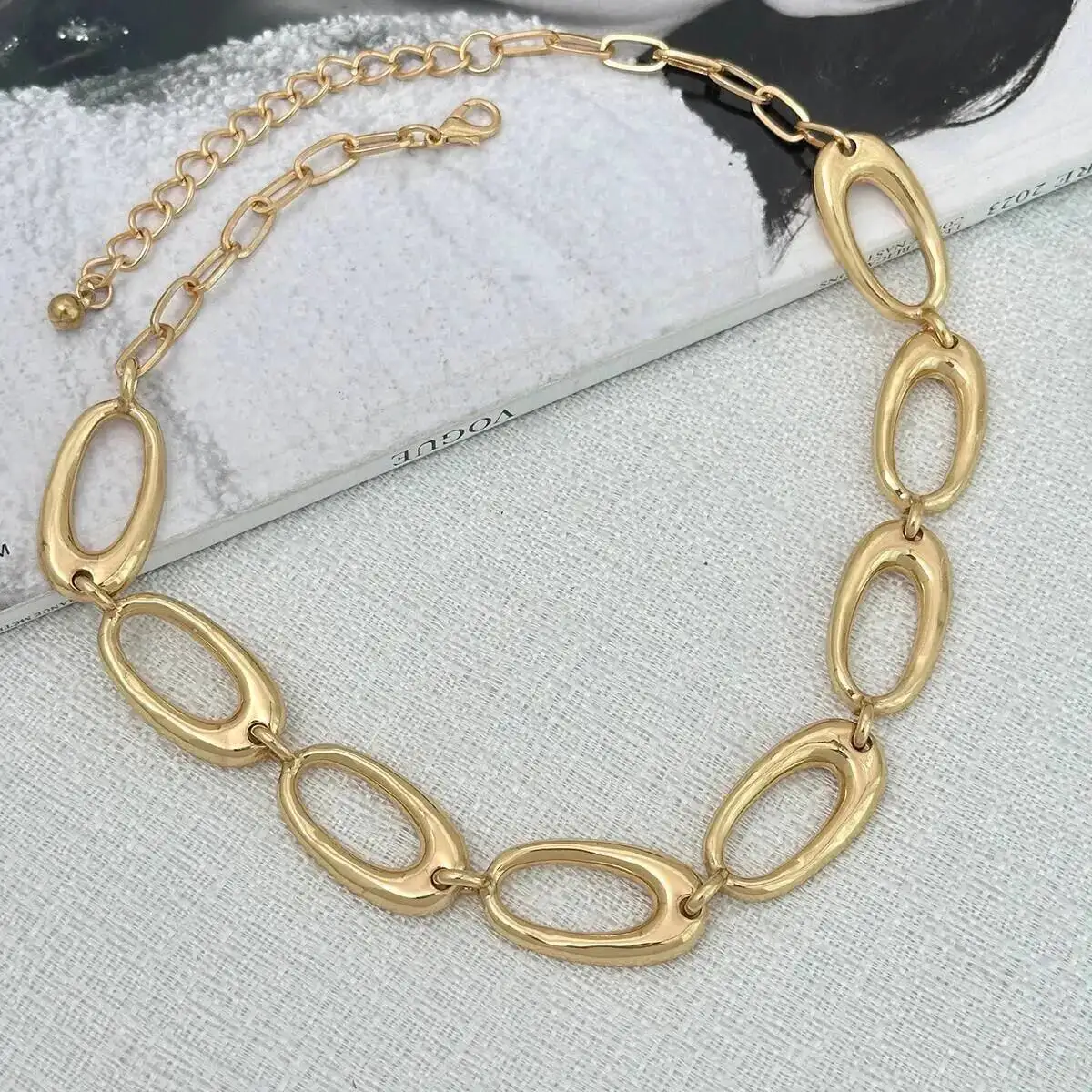 

SHIXIN Minimalist Punk Hollow Out Thick Chain Short Choker Necklace for Women Adjustable Gold Color Collar Chain Party Jewelry
