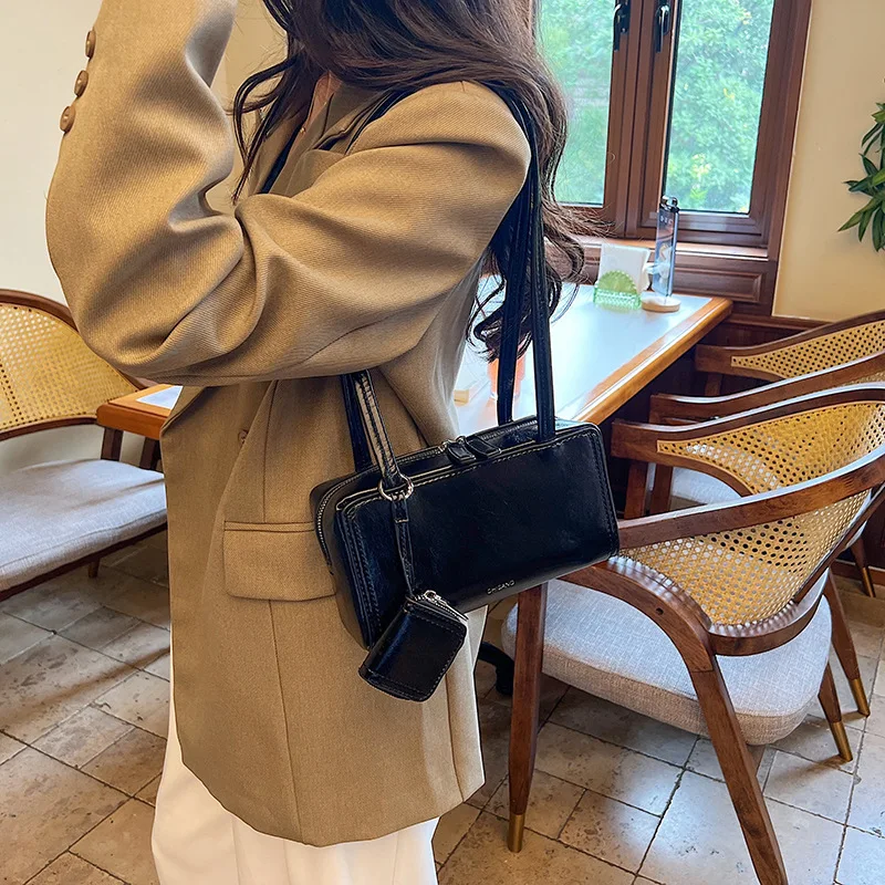 

PU Retro Vintage Shoulder Bag Street Fashion Vintage Bags for Women Square Crossbody Bags Women Underarm Versatile Carry Bag