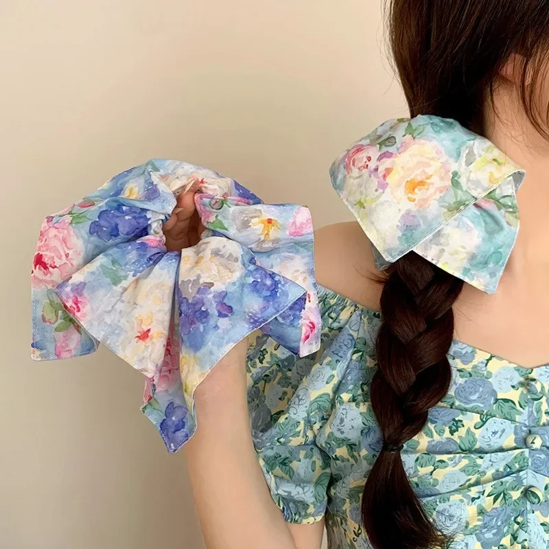 

Embroidered square scarf, large intestine hair ring, low ponytail head rope, little girl foreign hair ornament