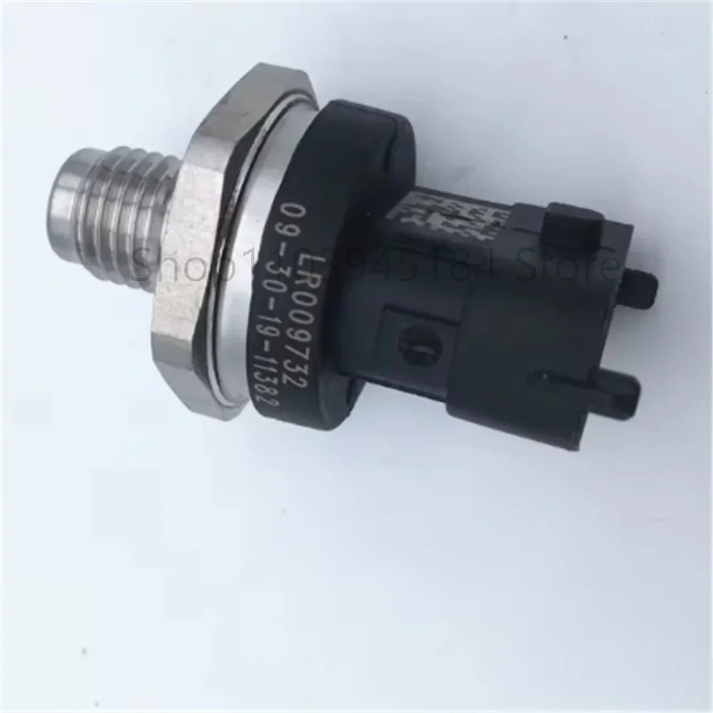 

LR009732