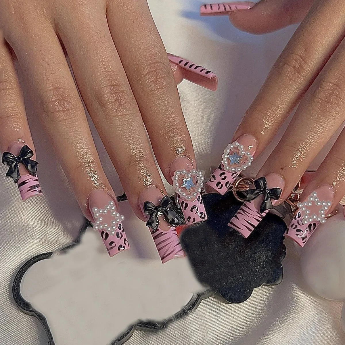 24 Stück französische künstliche Nägel, rosa Zebra-Muster, zum Aufdrücken der Nägel, mittelgroßer quadratischer Sarg, künstliche Nägel, Y2k-Nagelspitzen mit vollständiger Abdeckung – Detail 1
