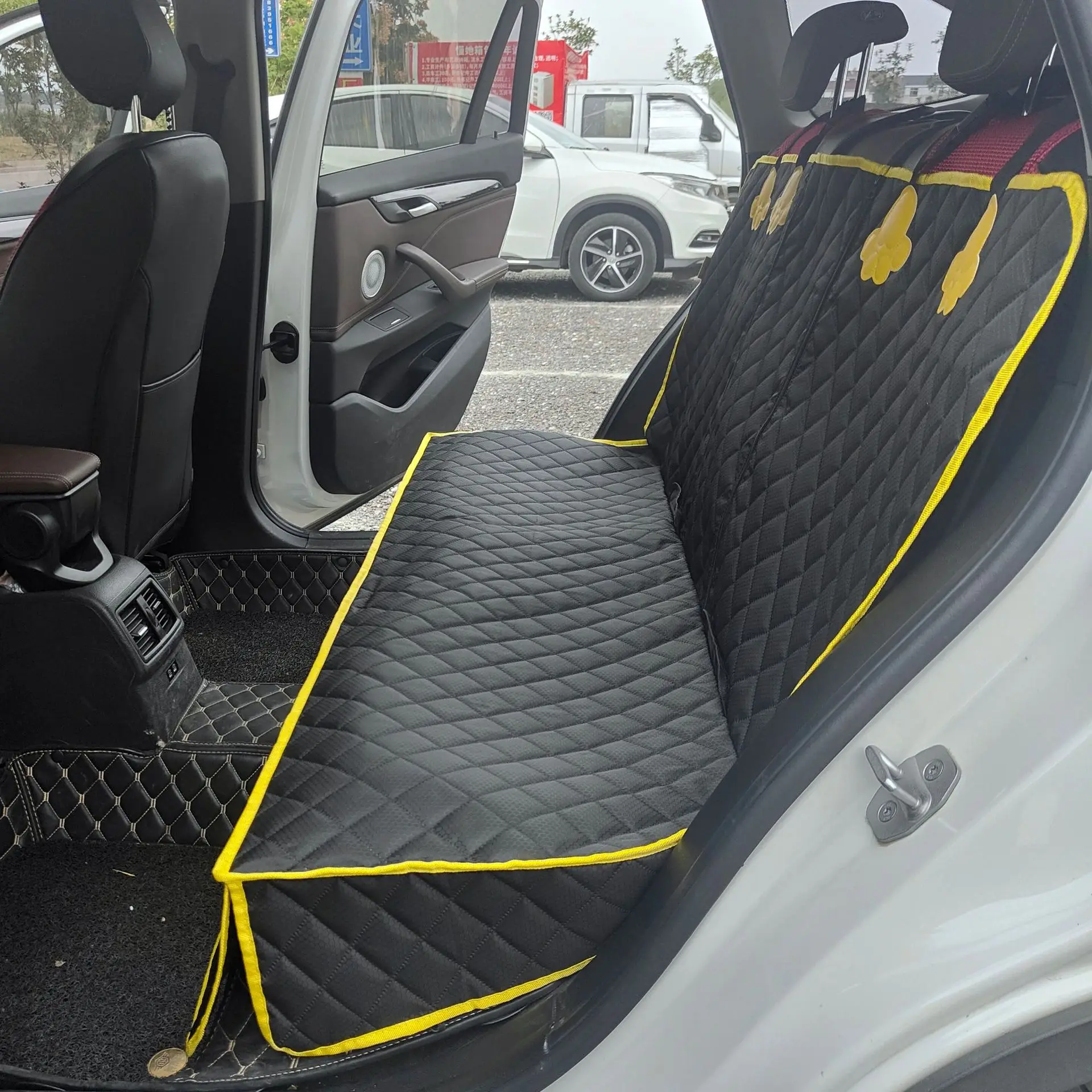 

Waterproof Ultrasonic Thickened Dog Car Seat Cover Anti-dirty Rear Pet Mat for Vehicle