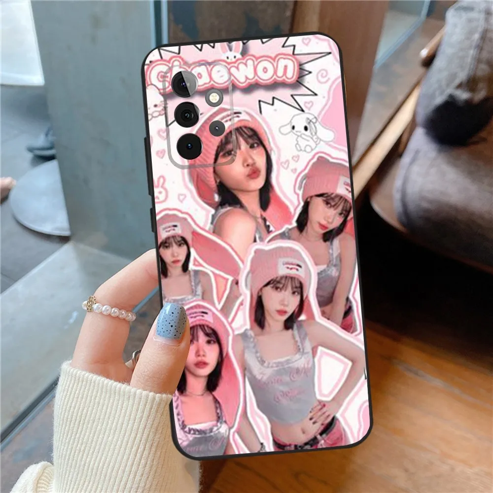 Singer K-Kim Chaewon-S  Phone Case For SamsungS24,23,22,21,S20 Ultra Pro 10,S30Plus,S9,20lite Ultra Black Cover