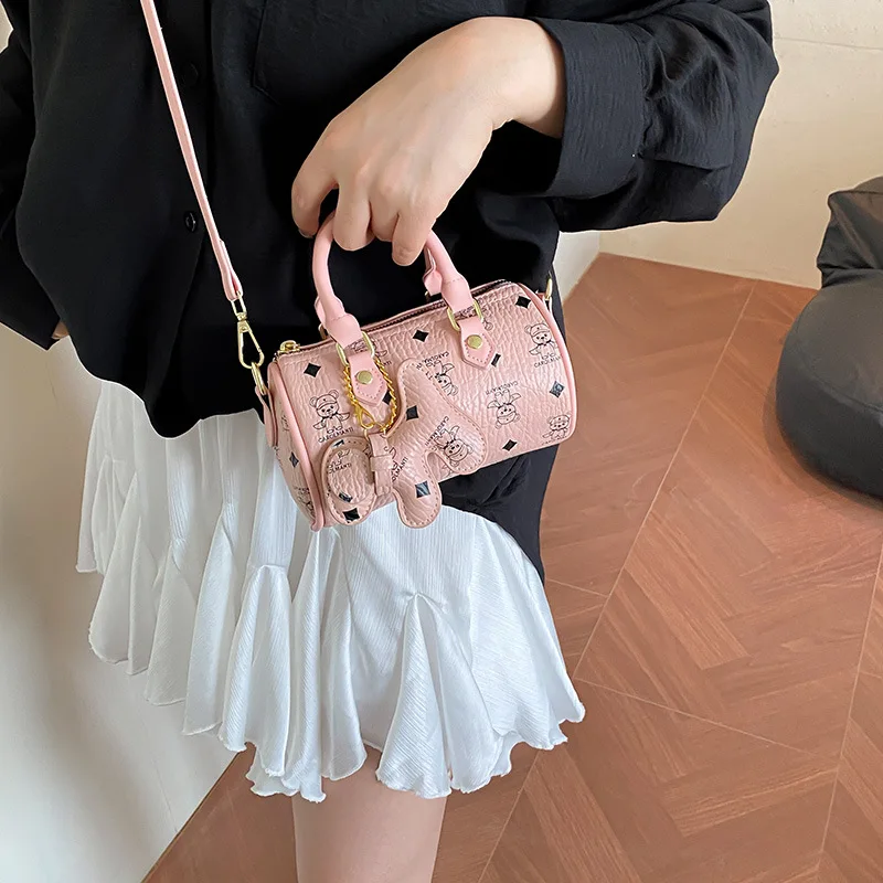 

2025 Teddy Bear Charm Crossbody Bag, Vintage-Inspired Convertible Shoulder Purse for Women, Playful Day to Night Tote