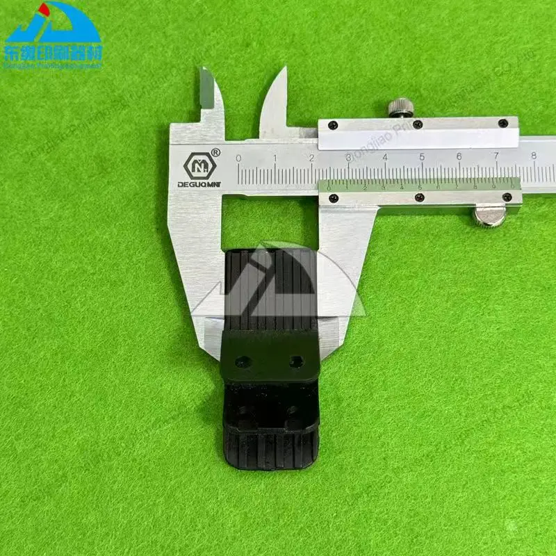 Venda quente Presto tampas de corrente de plástico preto 1550.5510.3 peças sobressalentes de máquinas de impressão para peças sobressalentes Presto Muller Martini