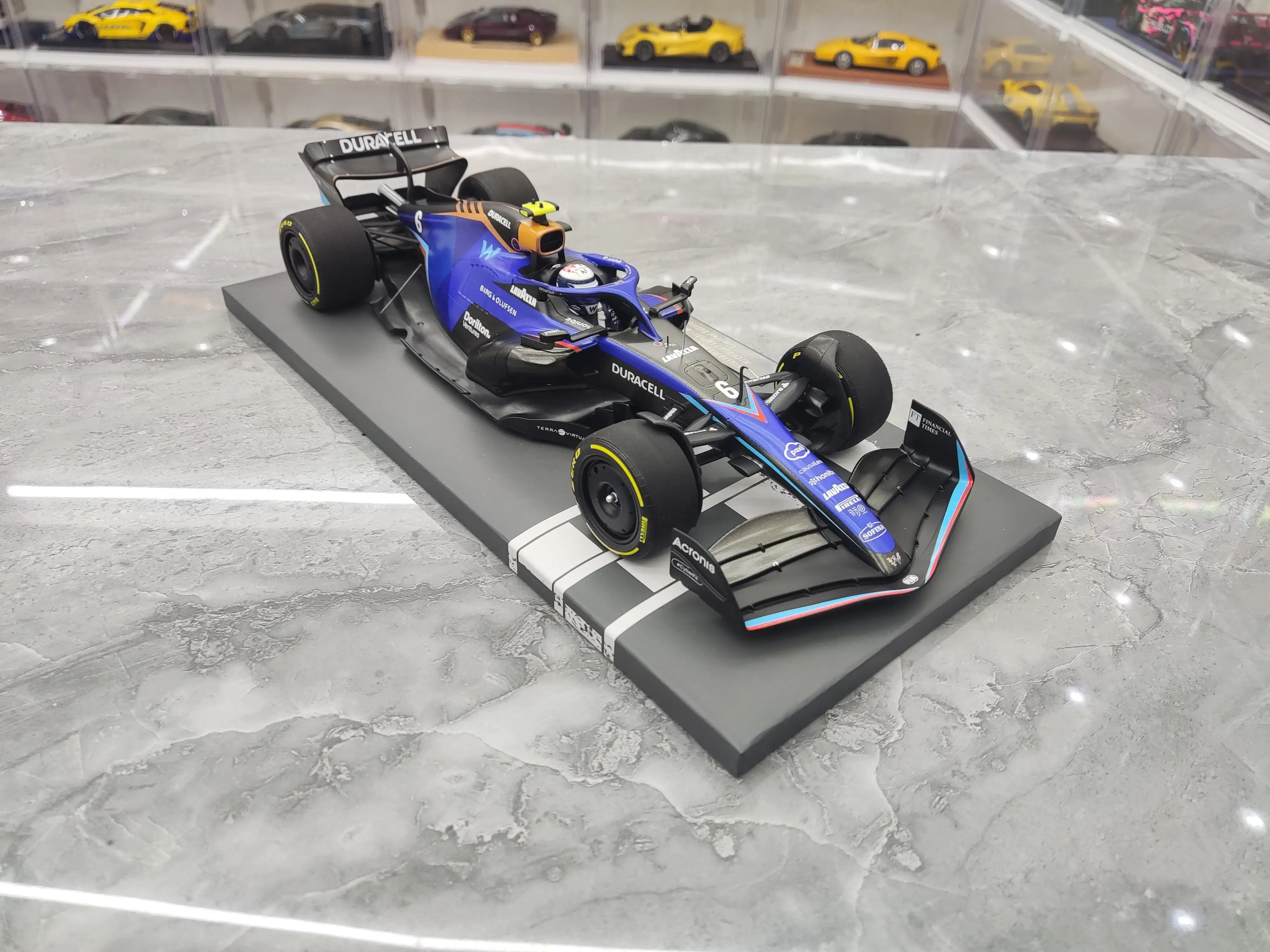 Minichamps 1:18 F1 Williams FW44 Latifi 2022 Miami Station Simulation Limited Edition Resin Metal Static Car Model Toy Gift