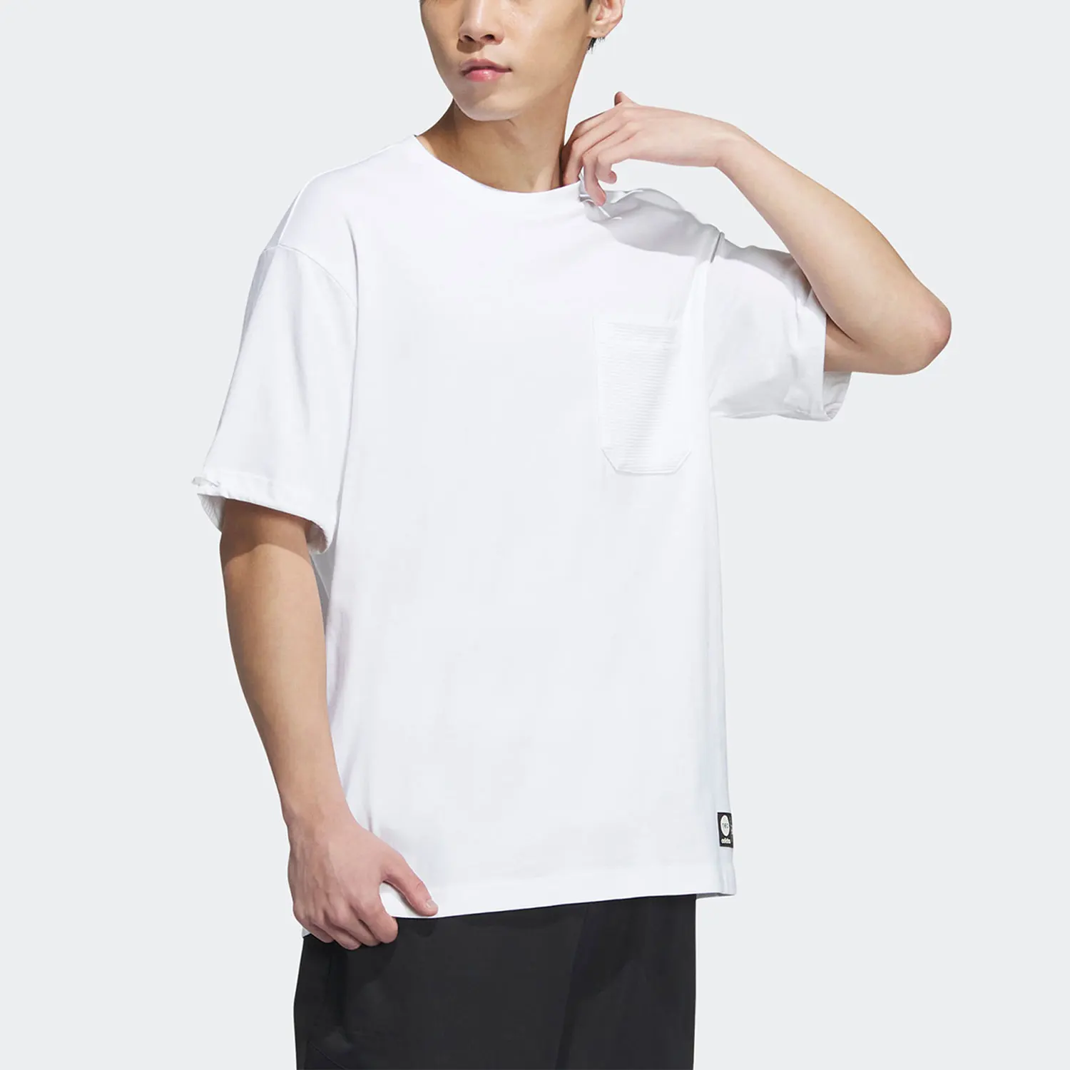 

Оригинальная мужская и женская летняя спортивная футболка Adidas NEO с новым принтом, модель IP4039