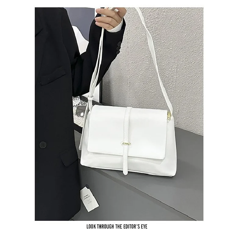 

Women's Handbag Made Of Quality Leather Featuring Elegant Paris Lasting Spacious Soft Commuter Refined Look​