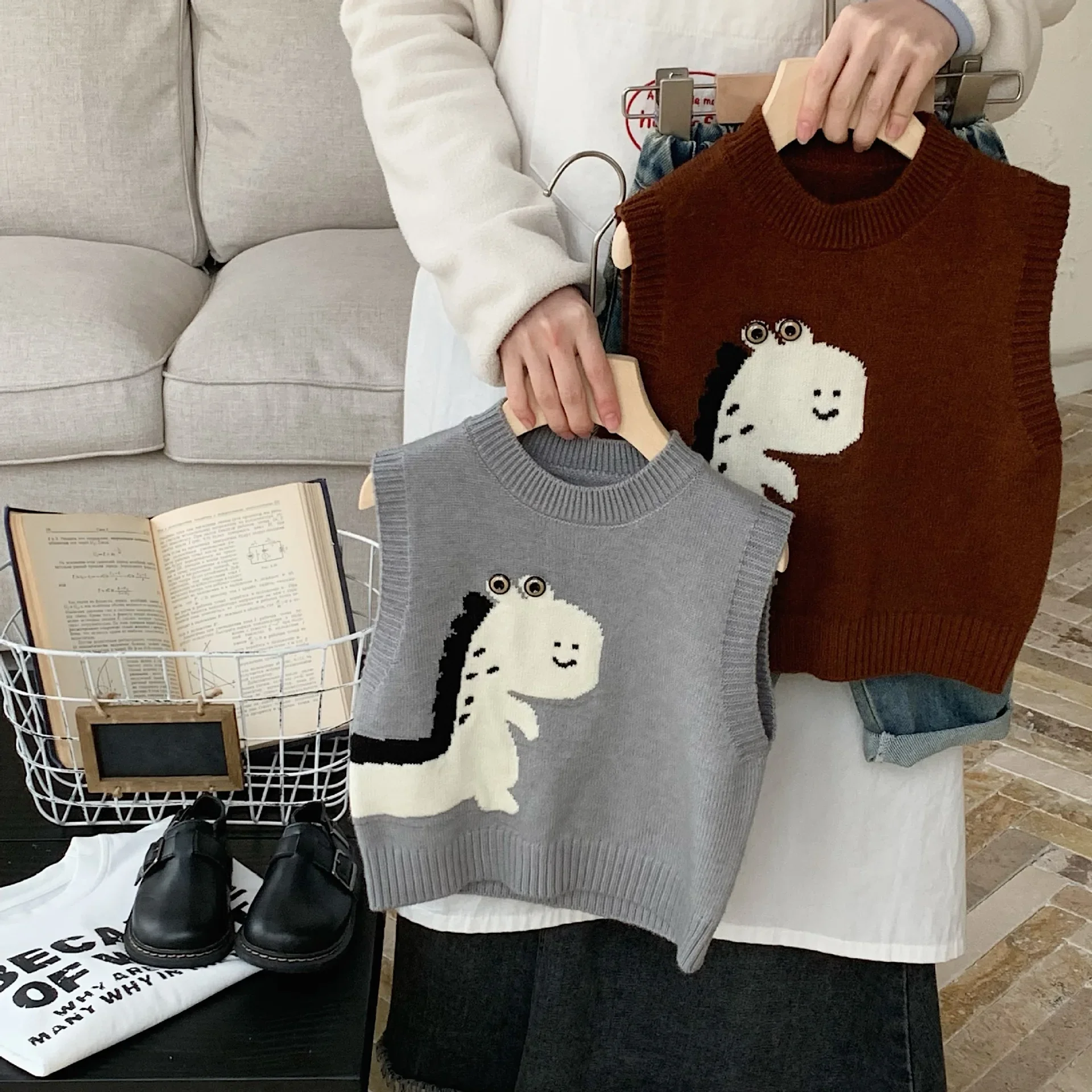 Children's Sweater 2024 Autumn New Small Dinosaur Printed Tank Top Boys' Woolen Vest Children's Clothing Kids Vest