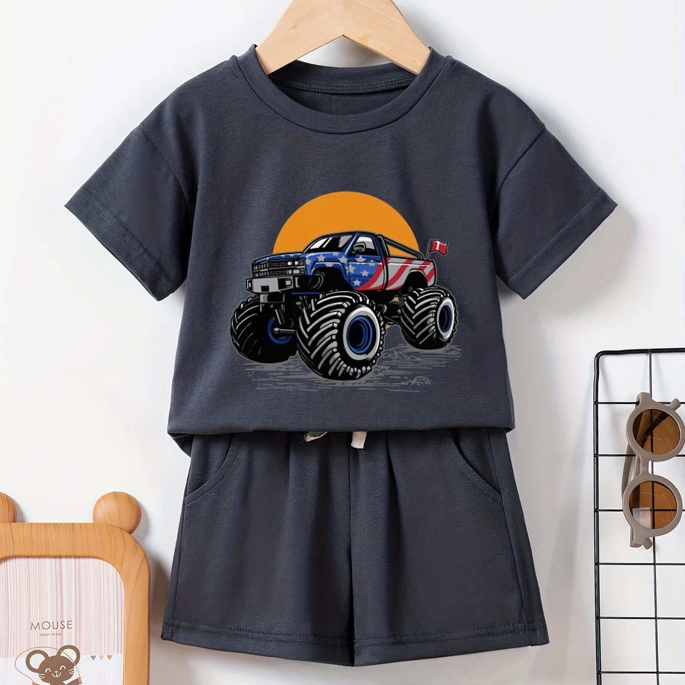 Boys Summer 2 Piece Sportswear Cartoon Truck Print Tracksuit Set Kids Clothing Casual T-shirt And Shorts Set Kids