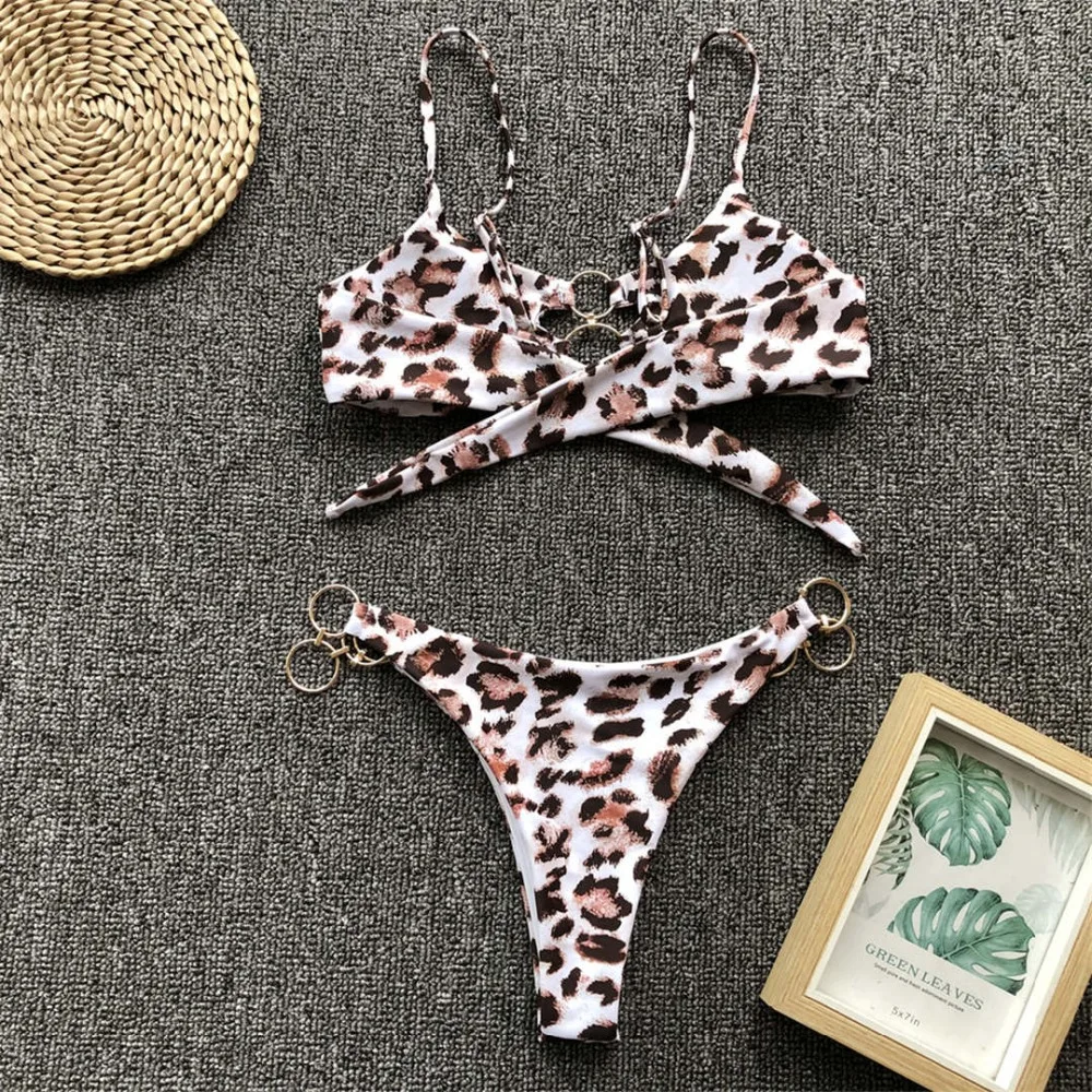 Metallringe, Leopardenmuster, brasilianischer Bikini, Damen-Badebekleidung, zweiteiliger Bikini, String-Bikini, Badeanzug, Badebekleidung, Modell V1441. – Detail 23