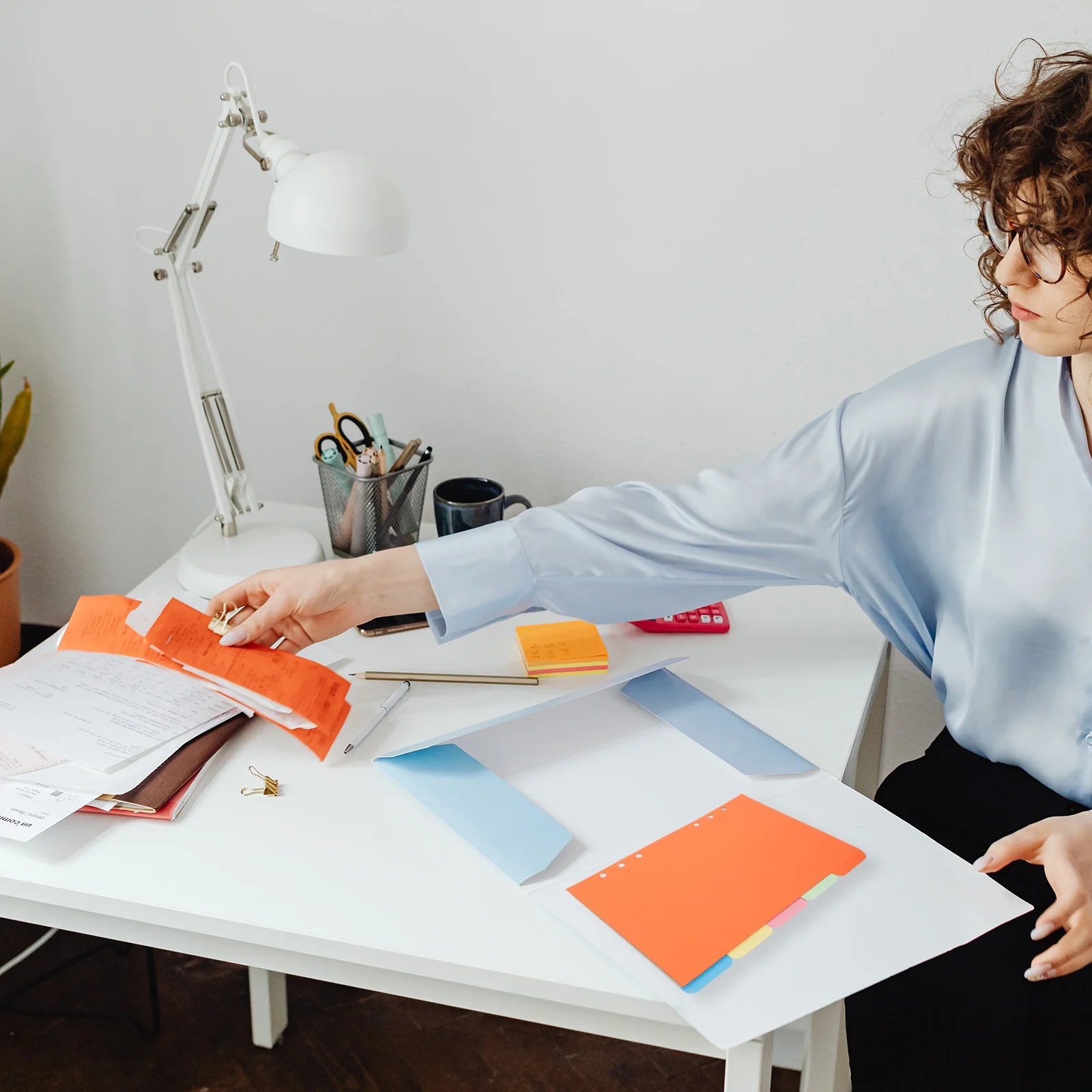 

Набор цветных разделителей формата А5, 5 листов, усиленные, с отверстиями, особо широкие вкладки для 6-кольцевого органайзера/планера