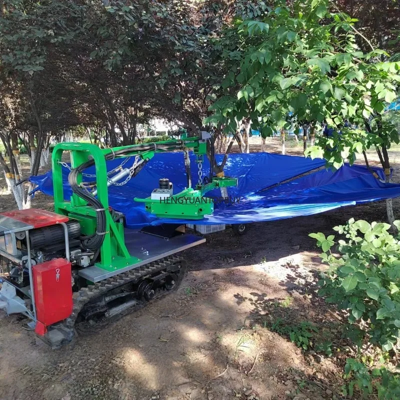 Multifunctional Crawler Olive Tree Shaker Almond Walnut Picker Automatic Vibrating Picker