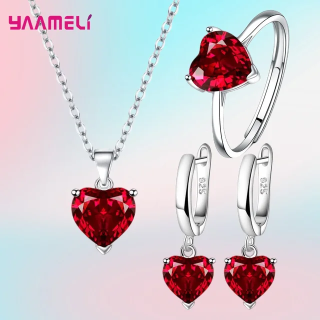 Fine 925 Sterling Silver Color Biżuteria Zestawy upominkowe dla kobiet Kobieta Romantyczne serce Cyrkon Huggie Kolczyki Wisiorek Naszyjnik Pierścionek
