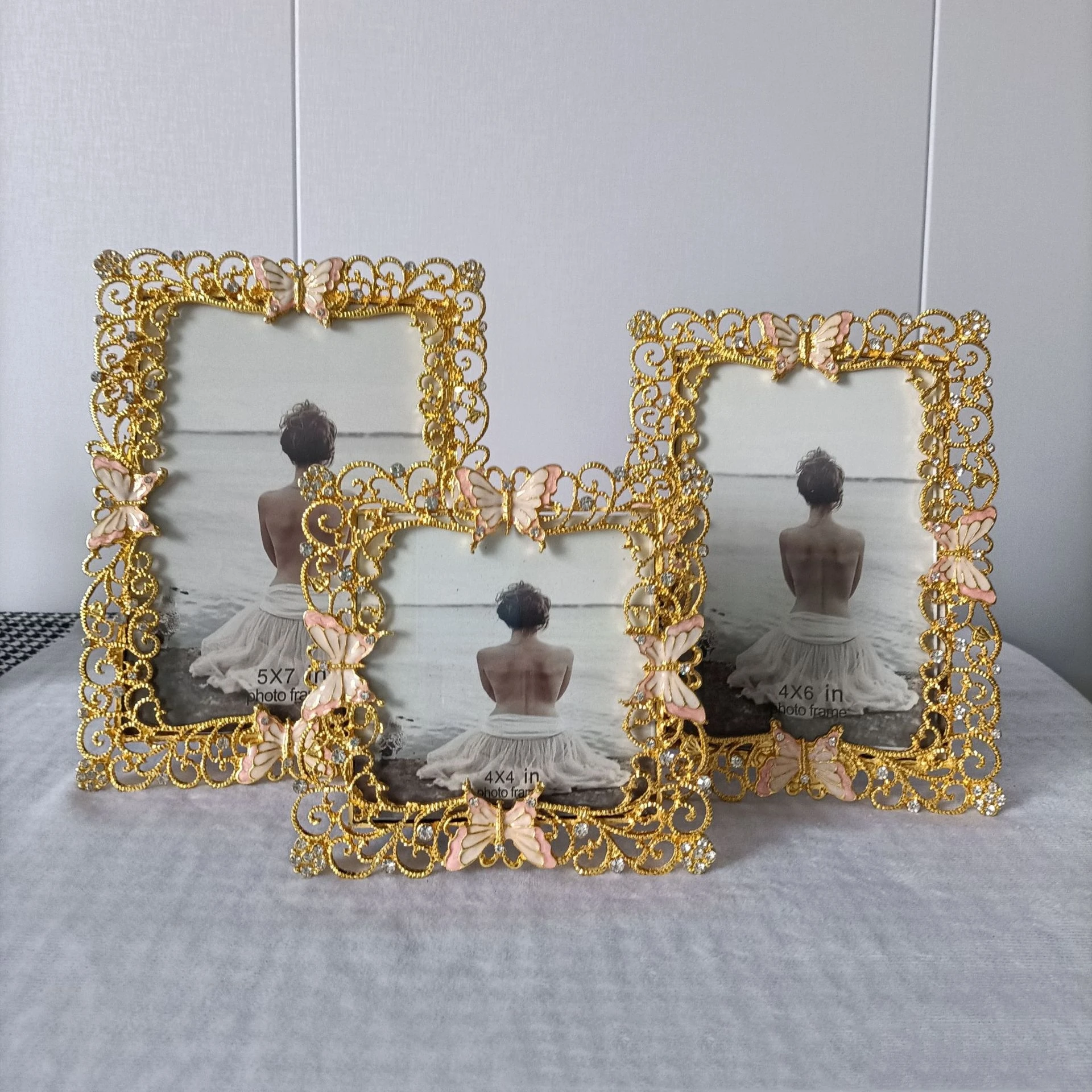 Bamboo Photo Frame - Avrupa Tarzı, Yaratıcı Kelebek Desenli, Altın