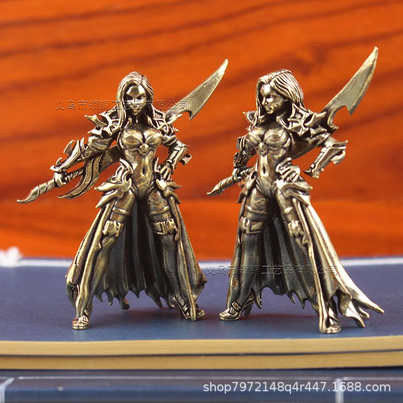 Brass Vintage Broadsword Beauty Warrior Western Style Anime Characters Action Figures Desktop Miniature Ornament Accessories