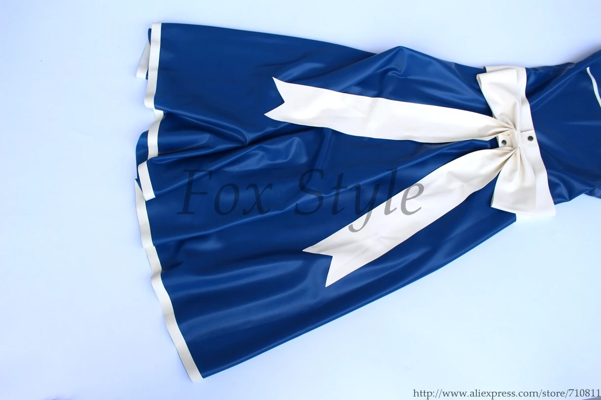 lindo vestido de borracha de látex de duas camadas