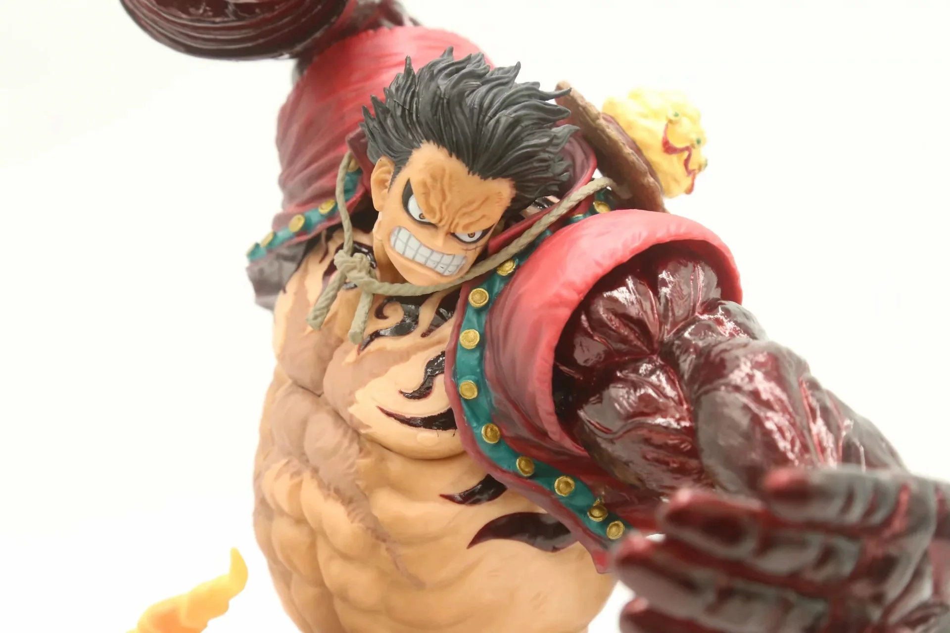 อะนิเมะ One Piece Monkey D Luffy Gear 4 Gomu Gomu no Kong Gun Battle เวอร์ชั่น GK PVC Action Figure รูปปั้นคอลเลกชันของเล่นตุ๊กตา