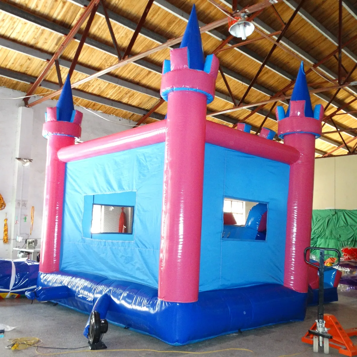 Waterproof Commercial PVC Inflatable Bouncer Trampoline Castle Slide for Outdoor Fun