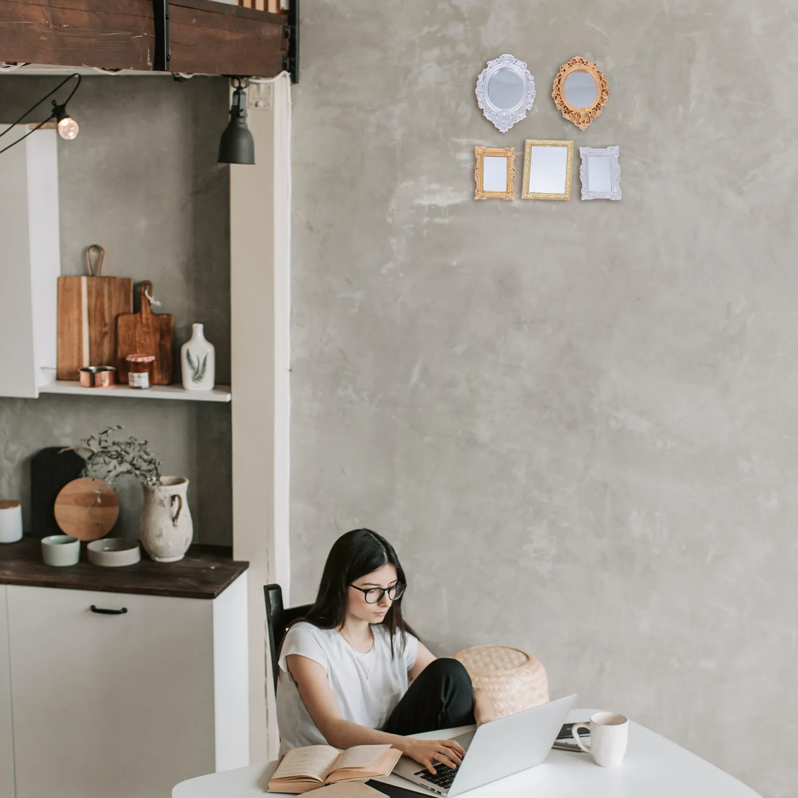 

5Pcs Mini Vintage Mirror Decorative Miniature for Mini House Decoration Gardening Adornments Realistic Detail Retro