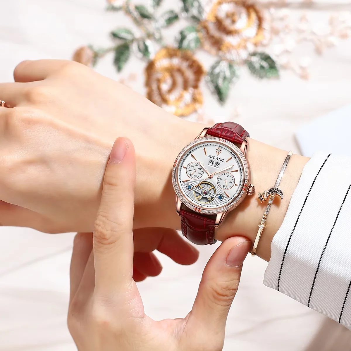 Seagull Fashion Women's Watch Leather Strap Waterproof Skeleton Automatic Mechanical For Ladies Watch Necklace Set