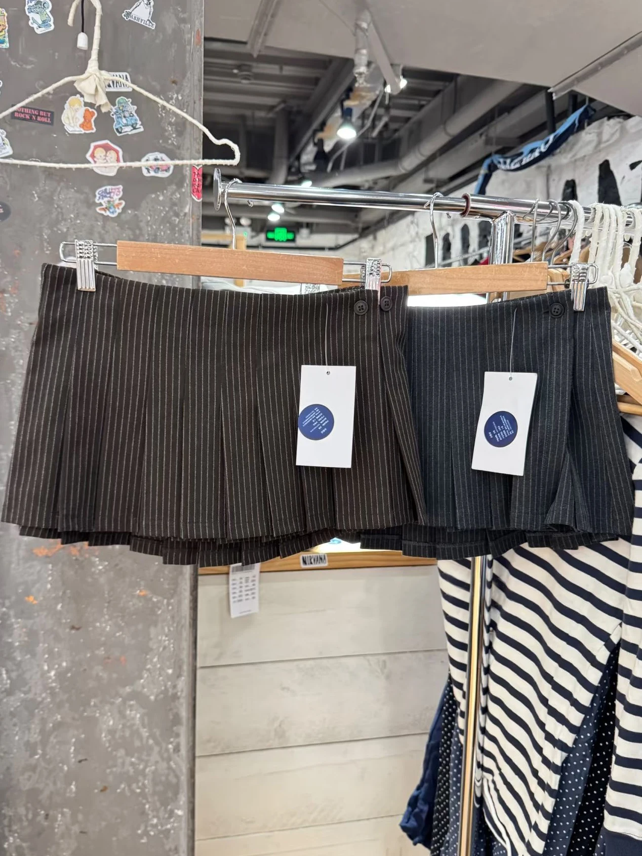 Spódniczki mini w paski kawowe, plisowane, damskie, wiosenne, z niskim stanem, w kształcie litery A, bawełniane, krótkie faldas, damskie, w stylu vintage preppy, nowe.