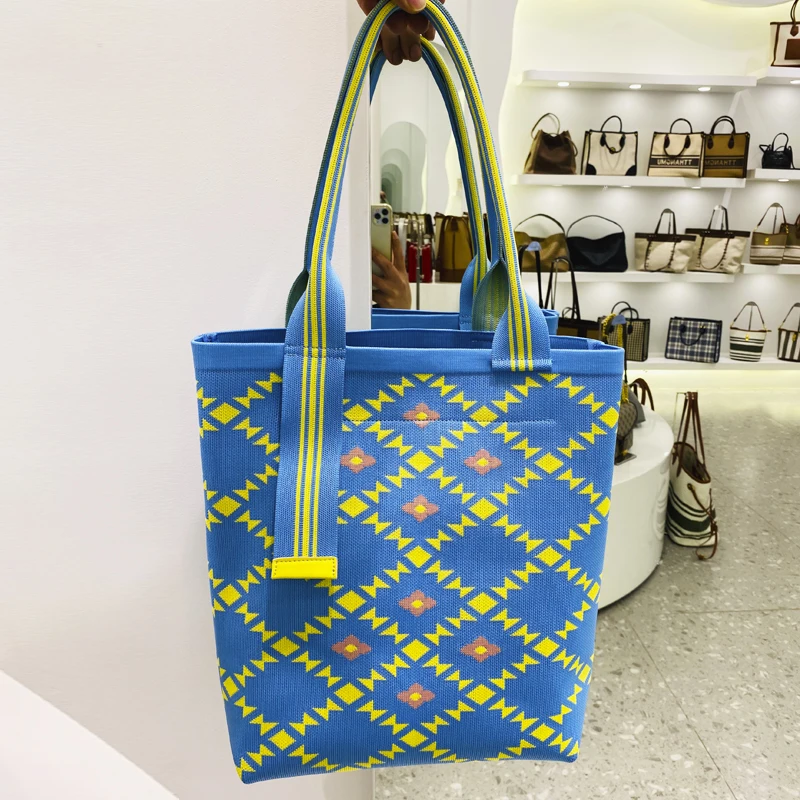 Fashion Tote Bags For Women Luxury Designer Handbags And Purses 2023 New In Nylon Colorful Plaid Stripes Decoration Shoulder Bag