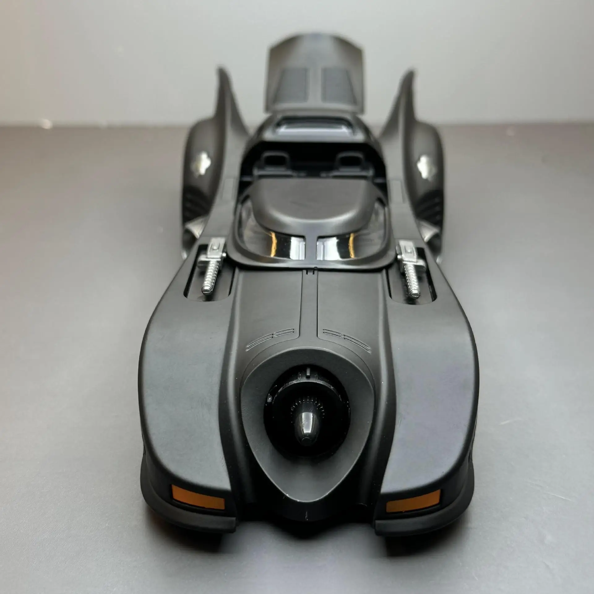 Marvel DC Anime Batman The Dark Knigh alloy Car model Batmobile With spray acousto-optic Pendant decoration Collectible Toy gift