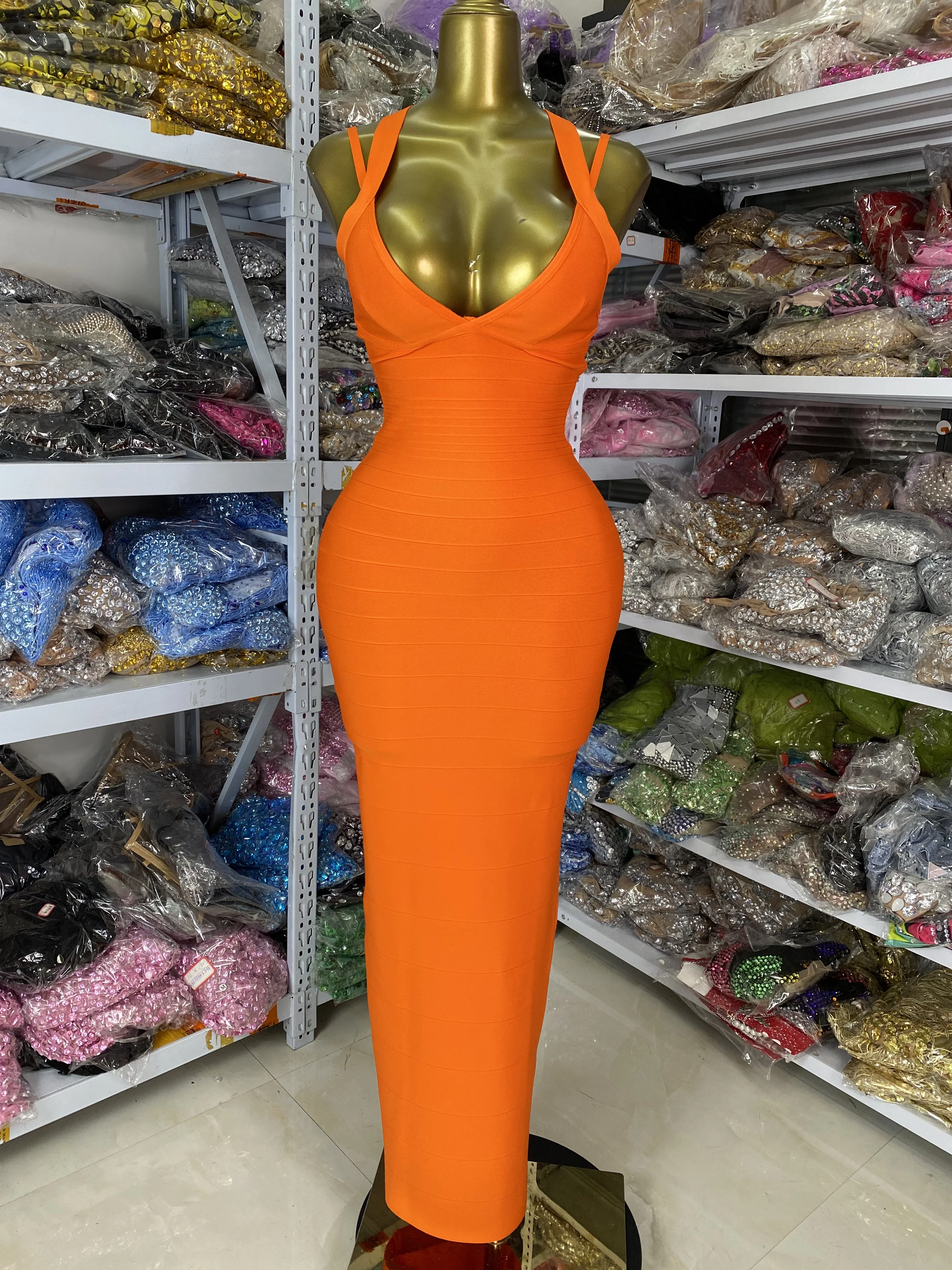 

Оптовая продажа с фабрики Бандажное платье Женское оранжевое с глубоким V-образным вырезом в полоску до щиколотки Длинное вечернее клубное вечернее платье Цельное платье