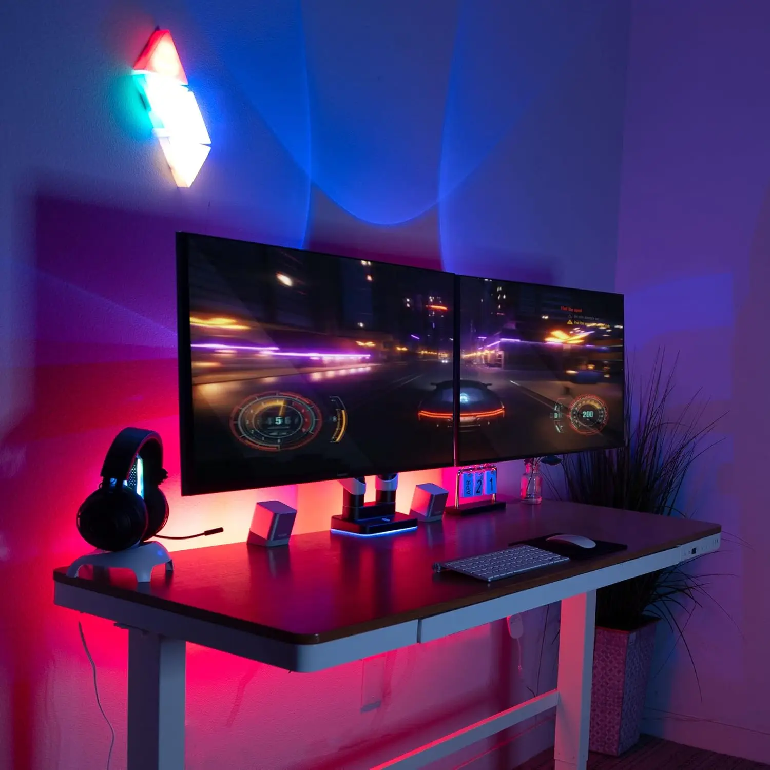 Braço de monitor duplo resistente de até 35 pol. Telas de 44 libras, luzes RGB, suporte de mesa VESA para 2 monitores curvos widescreen