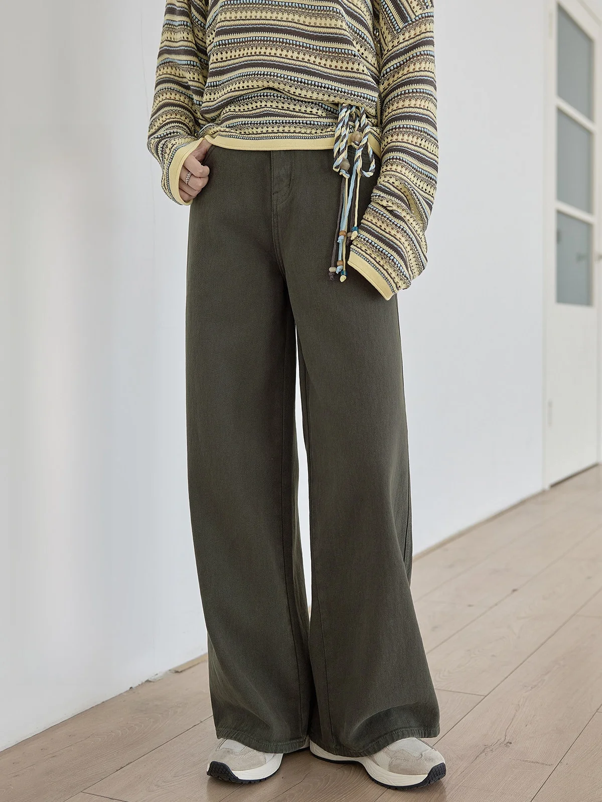 

High Waist Straight Leg Jeans Women's Vintage Waed Denim Pants Spring 2026 Simple Versatile Slimming Dstring Decor