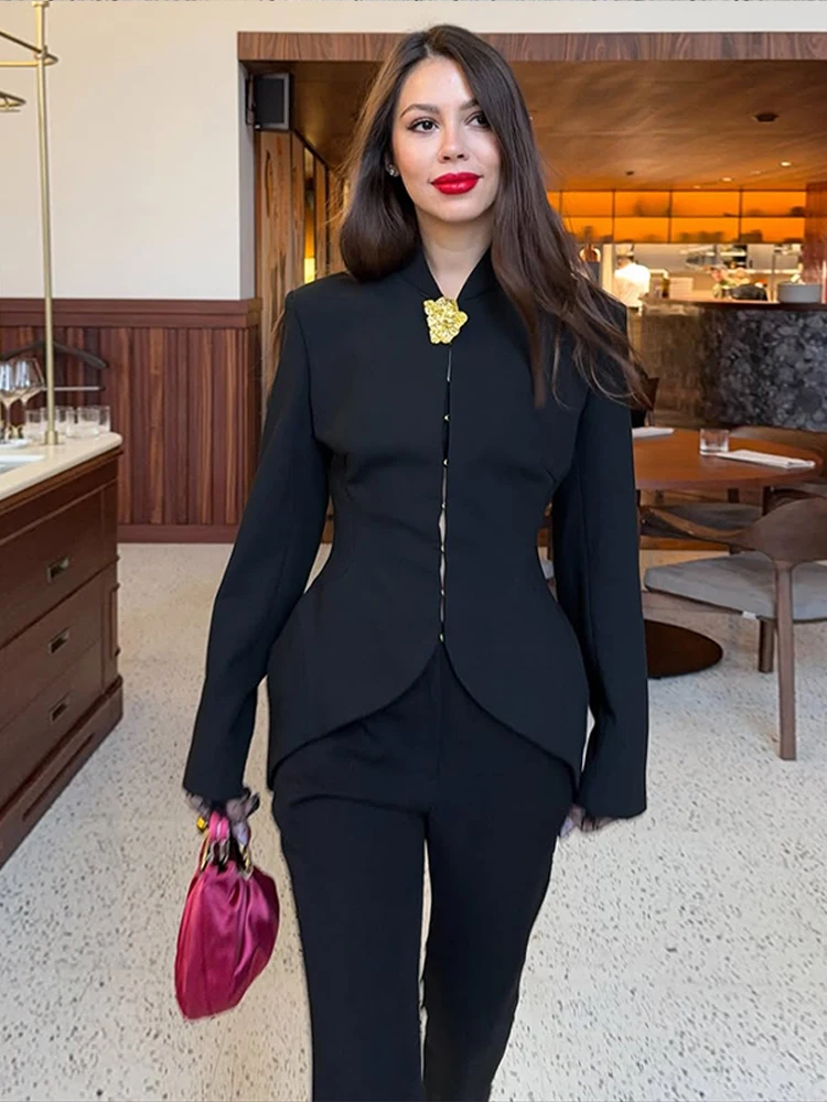 Elegante Damenjacke mit V-Ausschnitt, einreihig, schmal geschnitten, einfarbig, Frühjahr 2026, neue modische schicke Damenblazer