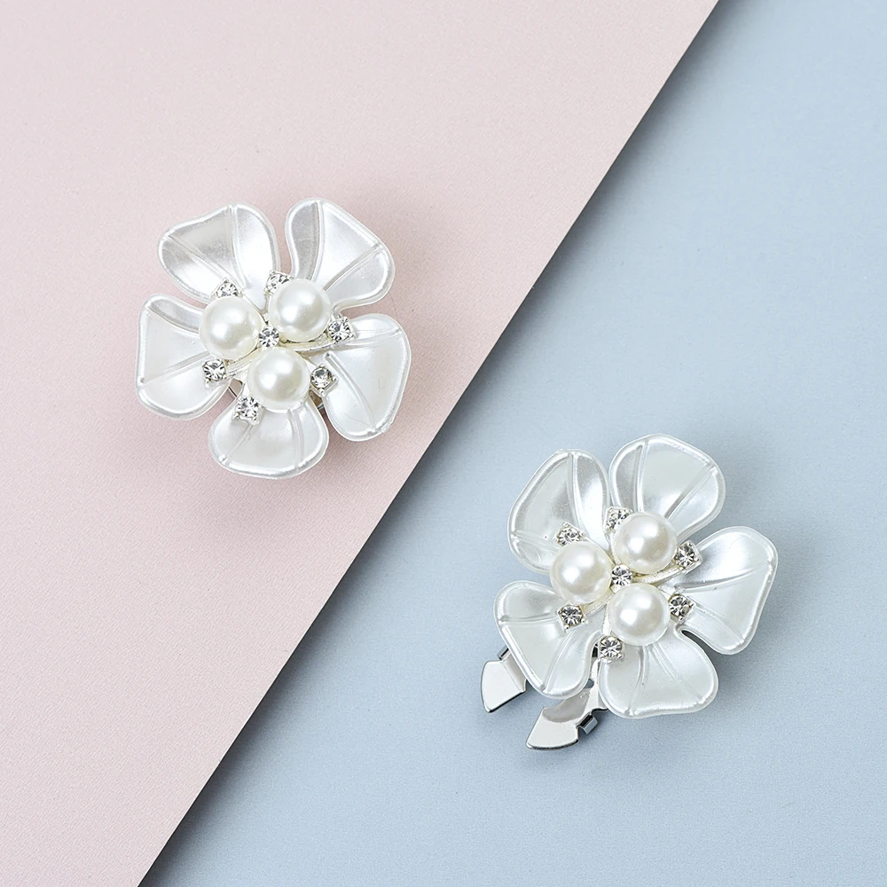 2Pcs Imitation Shell Pearl Petal Flower Button Cover Luxury Shirt Sleeve Button Elegant Copper Cufflinks Accessories for Women