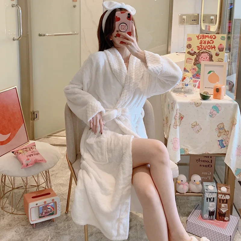 

Flannel Robe Women Autumn Winter Casual Simple Comfortable Sleepwear Warm Long Sleeved Nightgown Bathrobes Coral Fleece Homewear