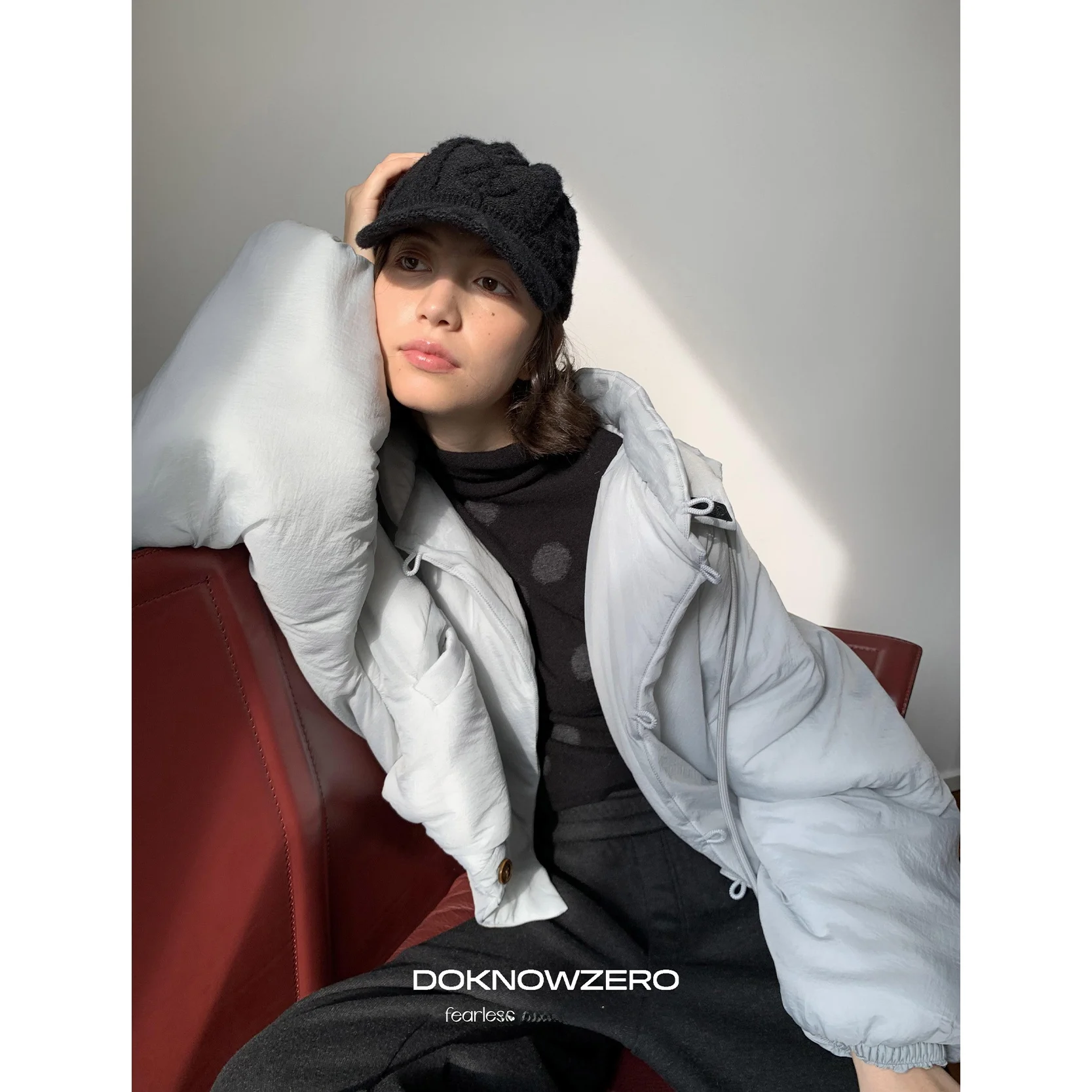 

Легкая хлопковая куртка с капюшоном DKZ для женщин: новая зимняя свободная универсальная модель из комфортной нейлоновой ткани