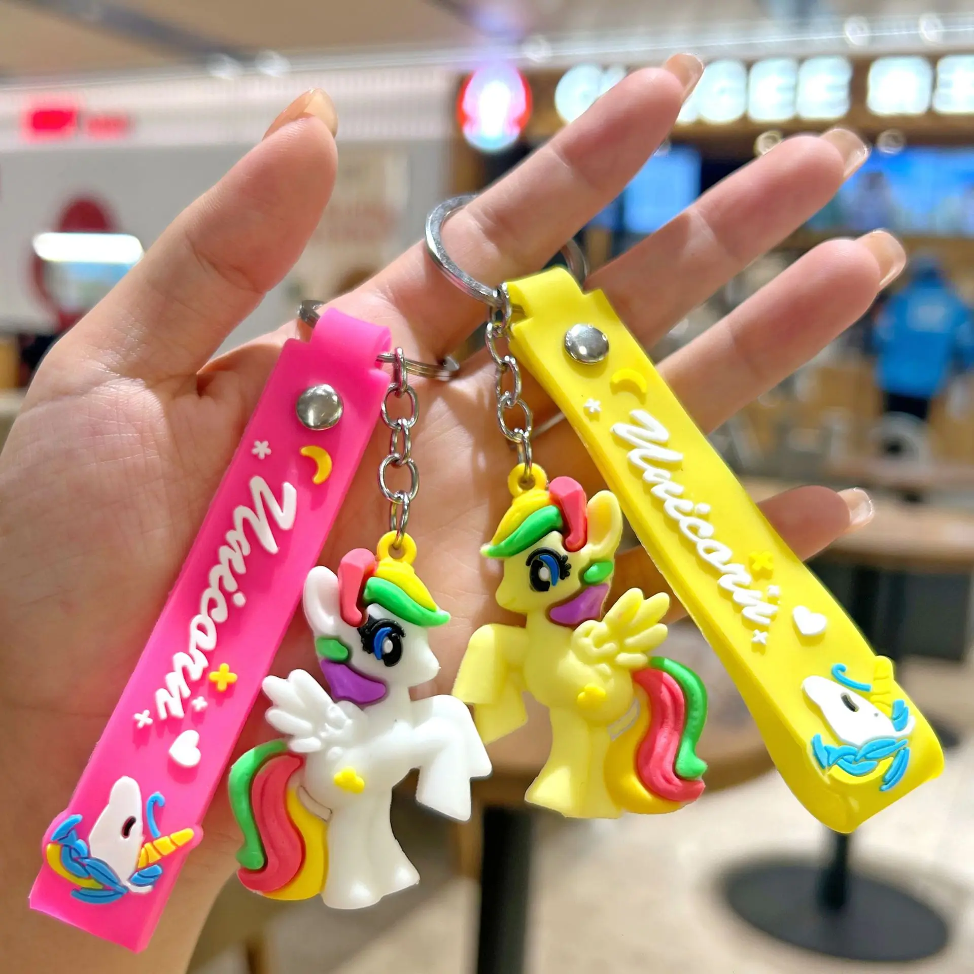 Cute unicorn My Little Pony keychain bag pendant cartoon children's gift car ornament small present