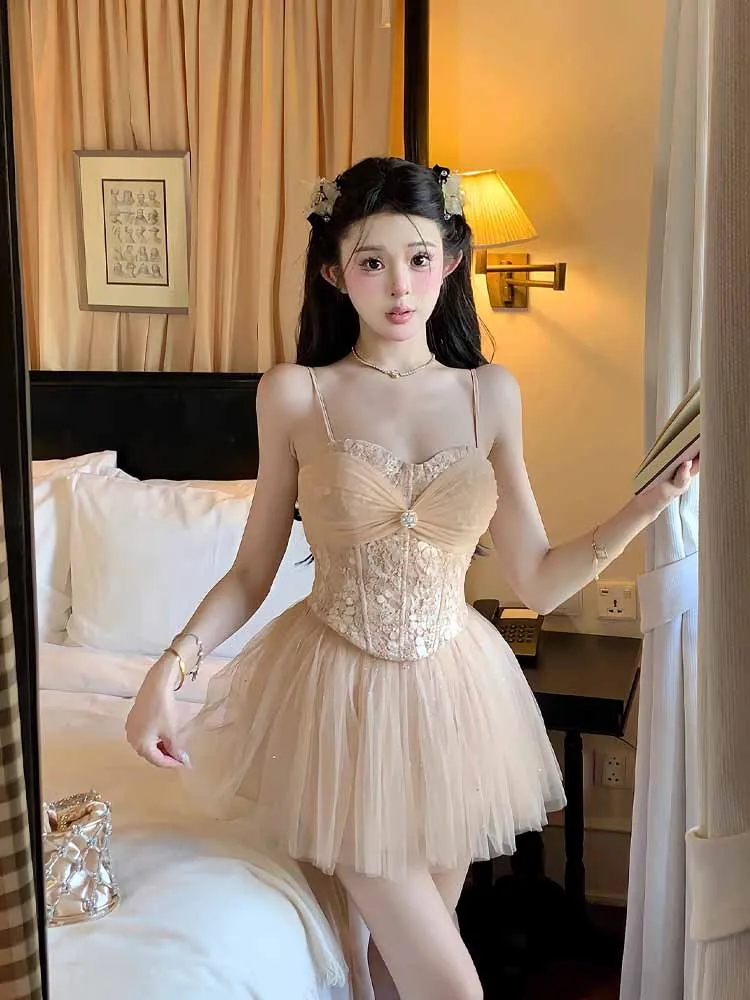 

Keni большие размеры, кружевной жилет с ремешком, женский летний комплект с юбкой-торт, комплект трапециевидной формы с высокой талией, корейская повседневная одежда