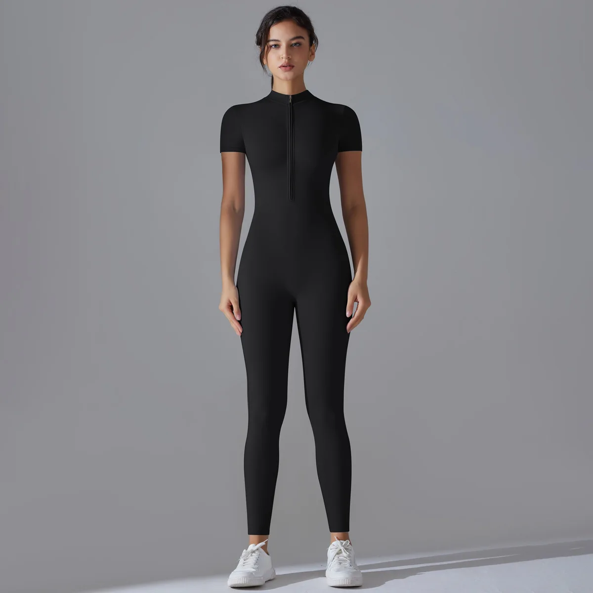 Naakte yoga-jumpsuit met korte mouwen en rits, sneldrogend, ademend, nauwsluitend jumpsuit voor buitensporten, fitnesspak