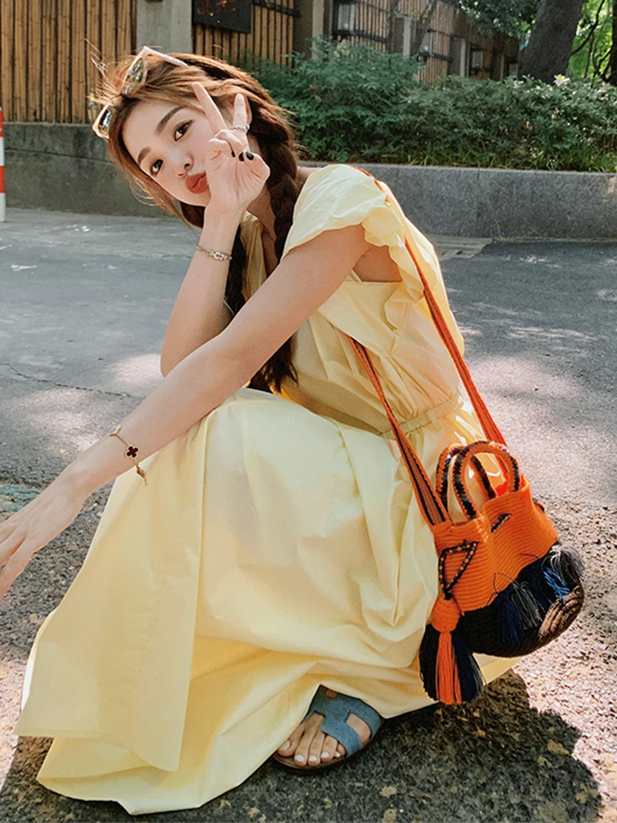 

Желтое повседневное платье Laid-ba Sle с V-образным вырезом для женщин, лето 2026, новая коллекция, корейская версия, свободное, удлиненное, с эффектом похудения, с завышенной талией