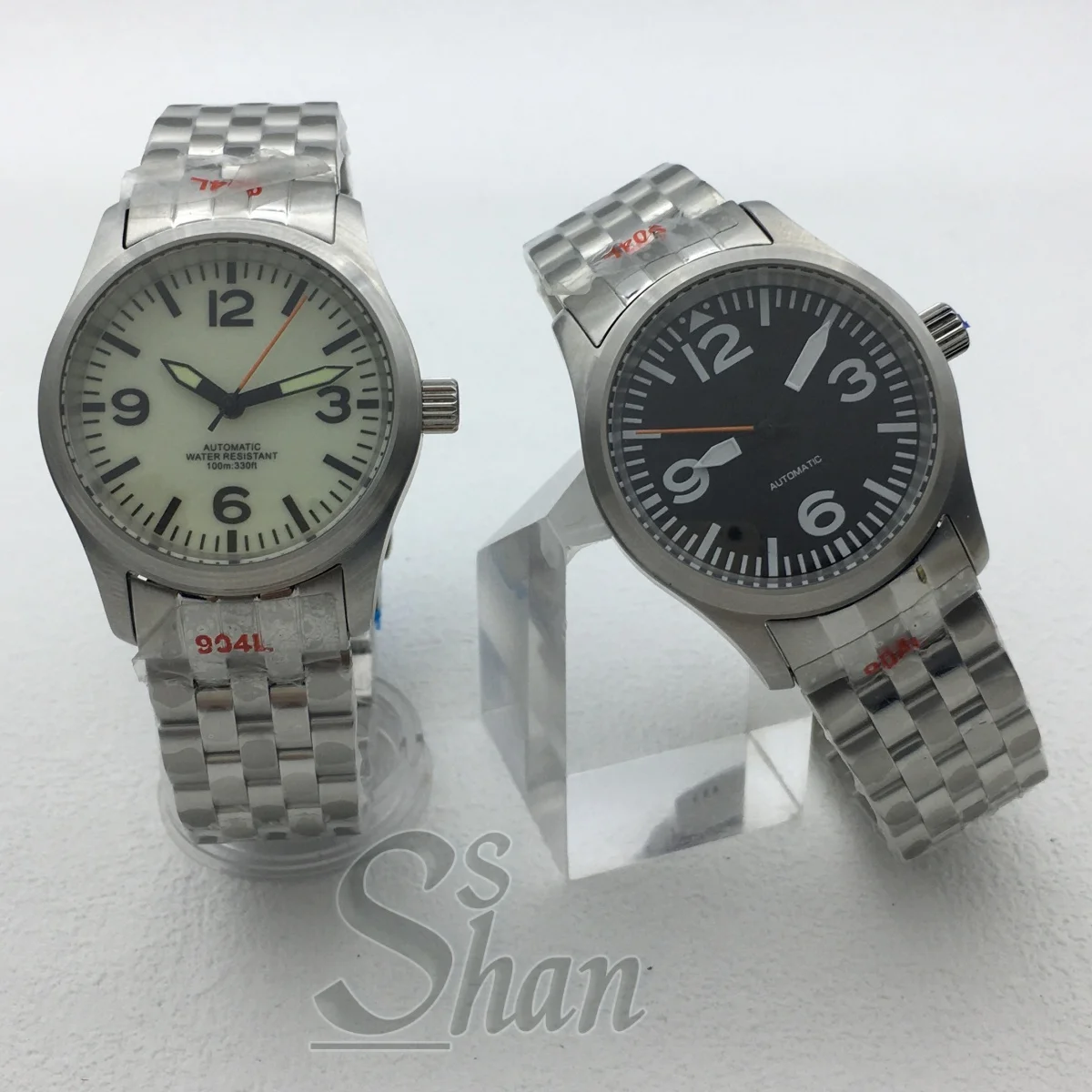 39mm/36mm Pilot Men's Watch NH35A PT5000 Automatic Mechanical Watch Features a Domed sapphire Glass White Fully Luminous Dial