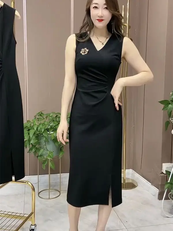 Internet Celebrity ใหม่แฟชั่น Slim High-end ยุโรปสไตล์ Slim V คอชุดเดรสแขนกุด