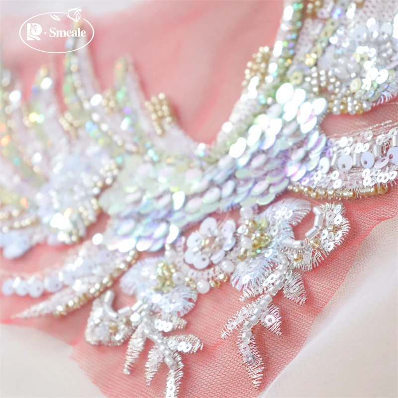 Rote Pailletten Perlenstickerei Spitze Engelsflügel. Kopfbedeckung, Kostüm Hanfu Gürtel, Champagner Gold Fischschuppen, Performance Kostüm, RS 252286 – Detail 7