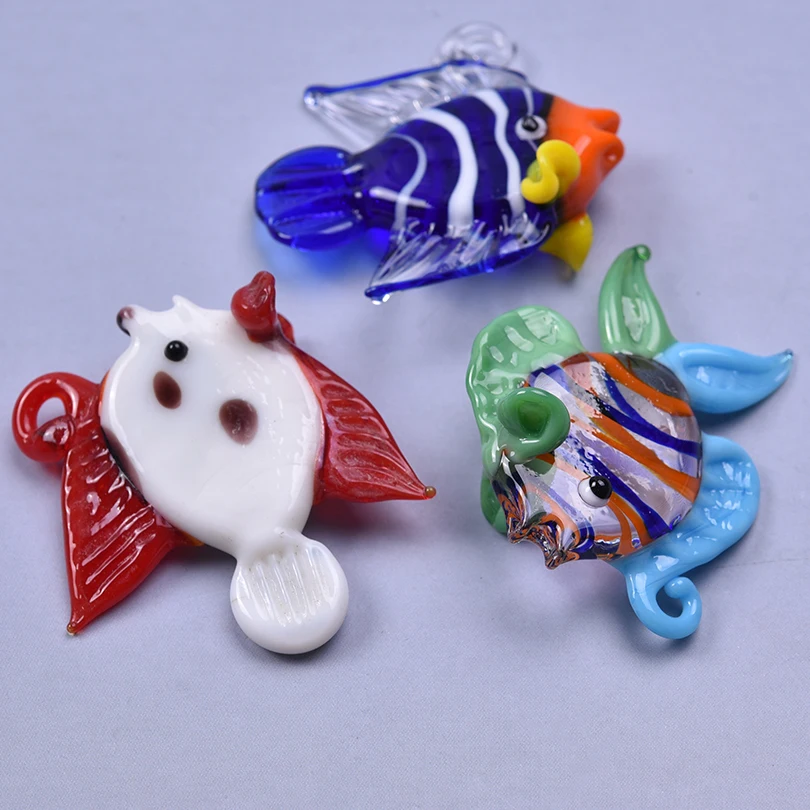 9Pcs/Lot Kawaii Colorful Glass Tropical Fish Charms For Jewelry DIY Mix Styles Lampwork Sea Animal Pendant Necklaces Material