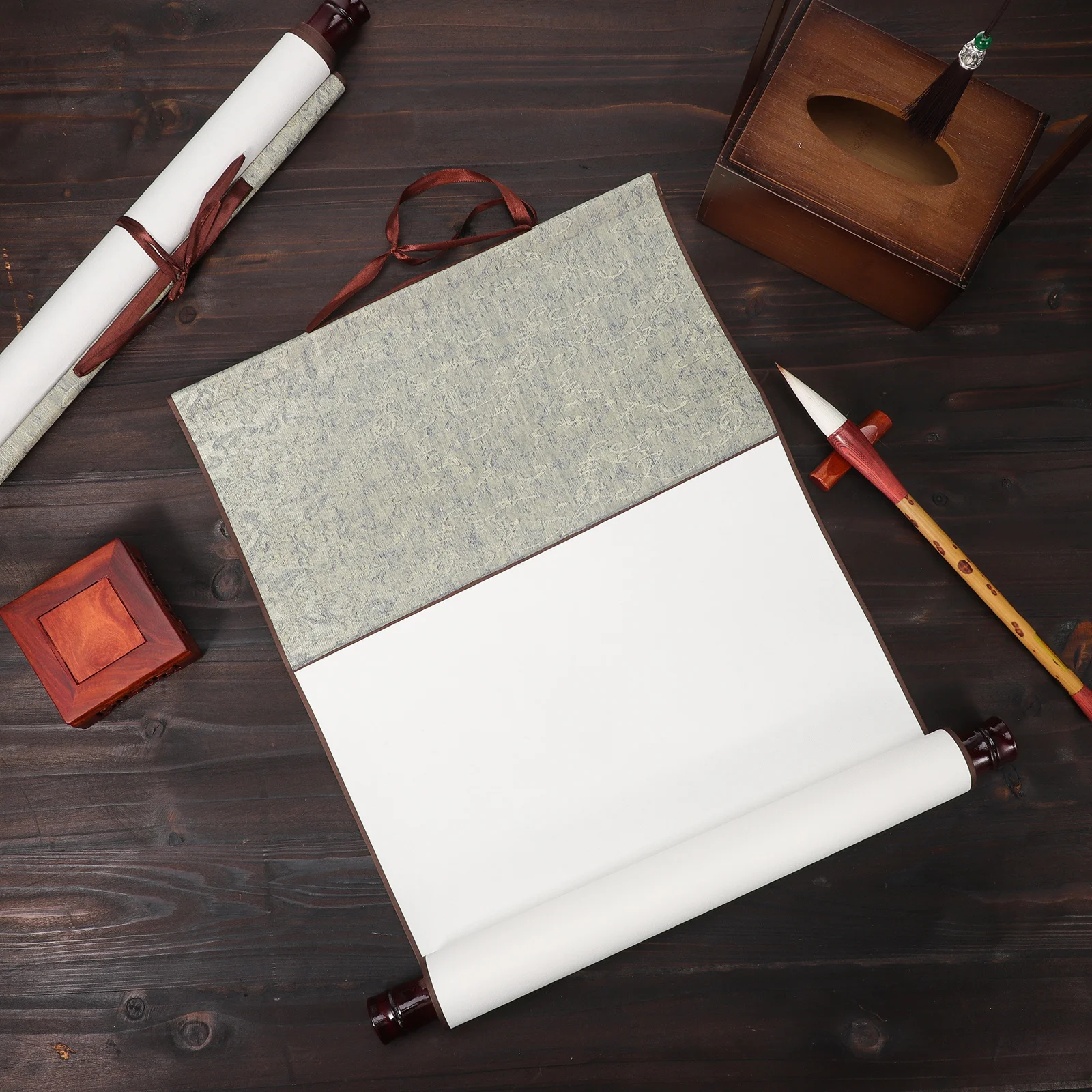 

Blank Chinese Calligraphy Hanging Scroll Brocade Wall Scroll Paper for Artists Students Practice Painting Writing